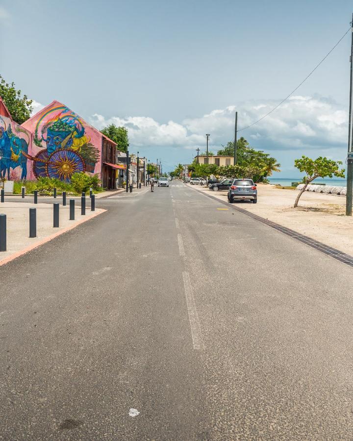 Evasion En Plein Coeur De La Ville T2 Jacuzzis Sauna Et Piscine Au Centre De Port-Louis Εξωτερικό φωτογραφία