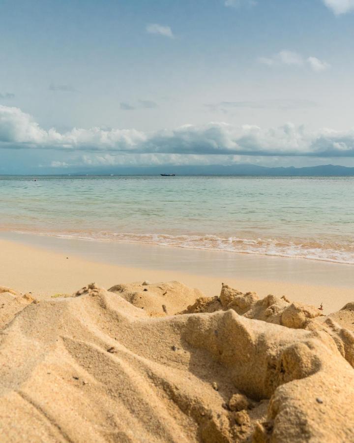 Evasion En Plein Coeur De La Ville T2 Jacuzzis Sauna Et Piscine Au Centre De Port-Louis Εξωτερικό φωτογραφία