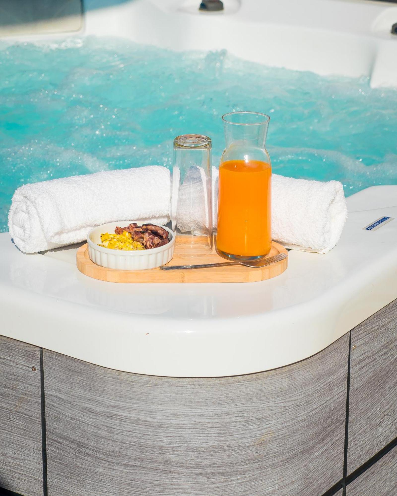 Evasion En Plein Coeur De La Ville T2 Jacuzzis Sauna Et Piscine Au Centre De Port-Louis Εξωτερικό φωτογραφία